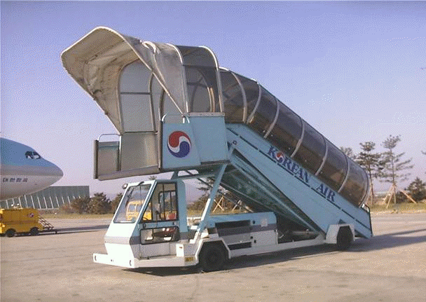 STEP CAR